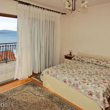 Apartmani Ujdur Omiš Zewnętrze zdjęcie