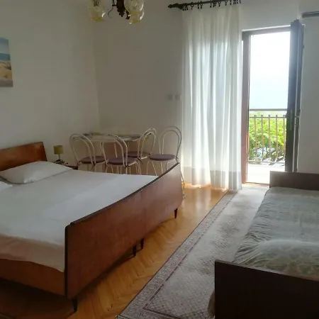 Apartmani Ujdur Omiš Zewnętrze zdjęcie