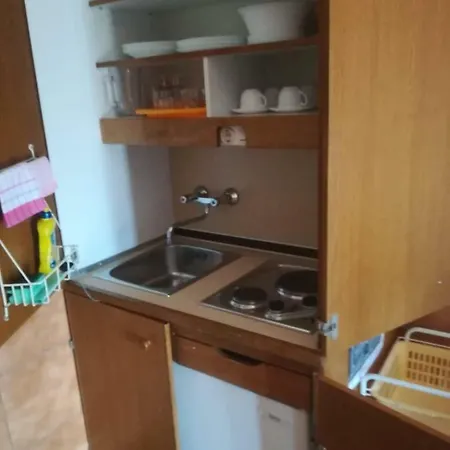 Apartmani Ujdur Omiš Zewnętrze zdjęcie