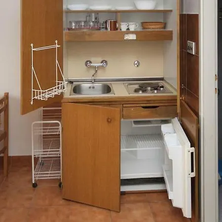 Apartmani Ujdur Omiš Zewnętrze zdjęcie