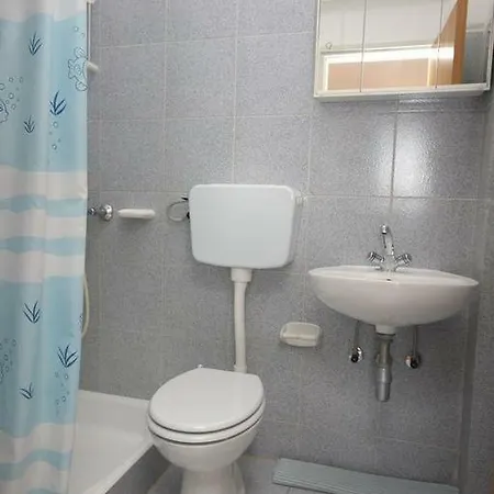 Apartmani Ujdur Omiš Zewnętrze zdjęcie